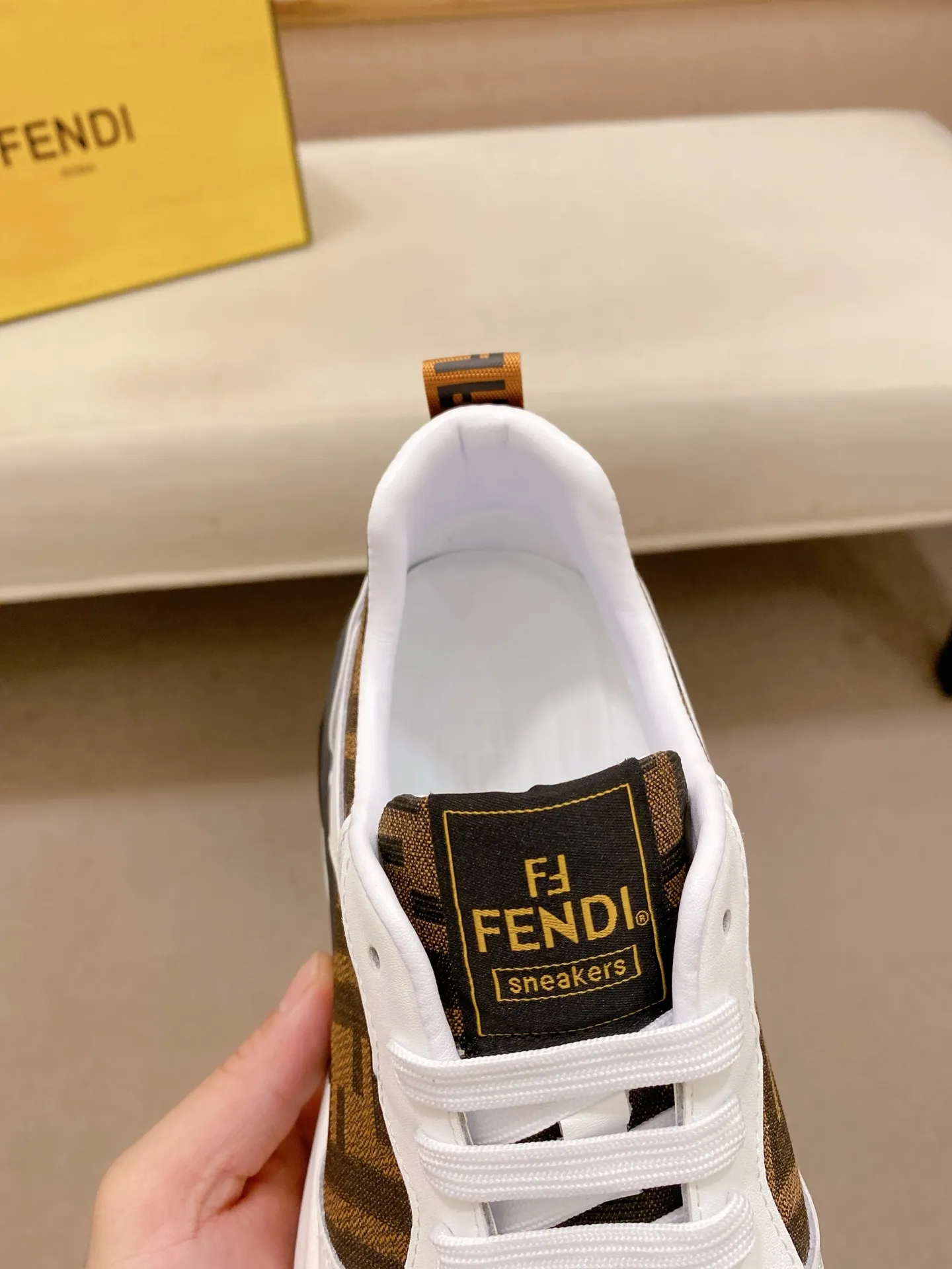 Men's shoes 💰 442💰 (FENDI) New style 👊🏻 upper 🇮🇹 imported cowhide fabric 🇩🇪 lining imported sheepskin lining. The original outsole is molded to reflect the identity of every man, and the upper foot is stable and elegant🚶🏻🚶🏻High-end customized original version📯No matter the wind or rain, the shoe last remains unchanged and can withstand the verification of time🔍️,🔵 Size: 38-44